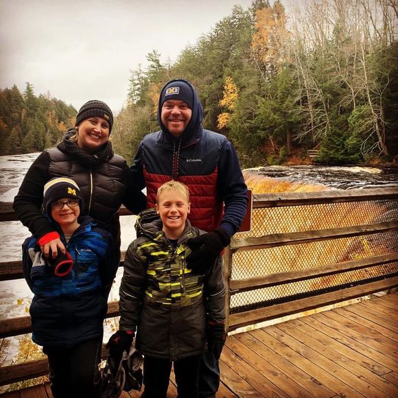 Meet your Posher, Tiffini - Picture 1 of 1